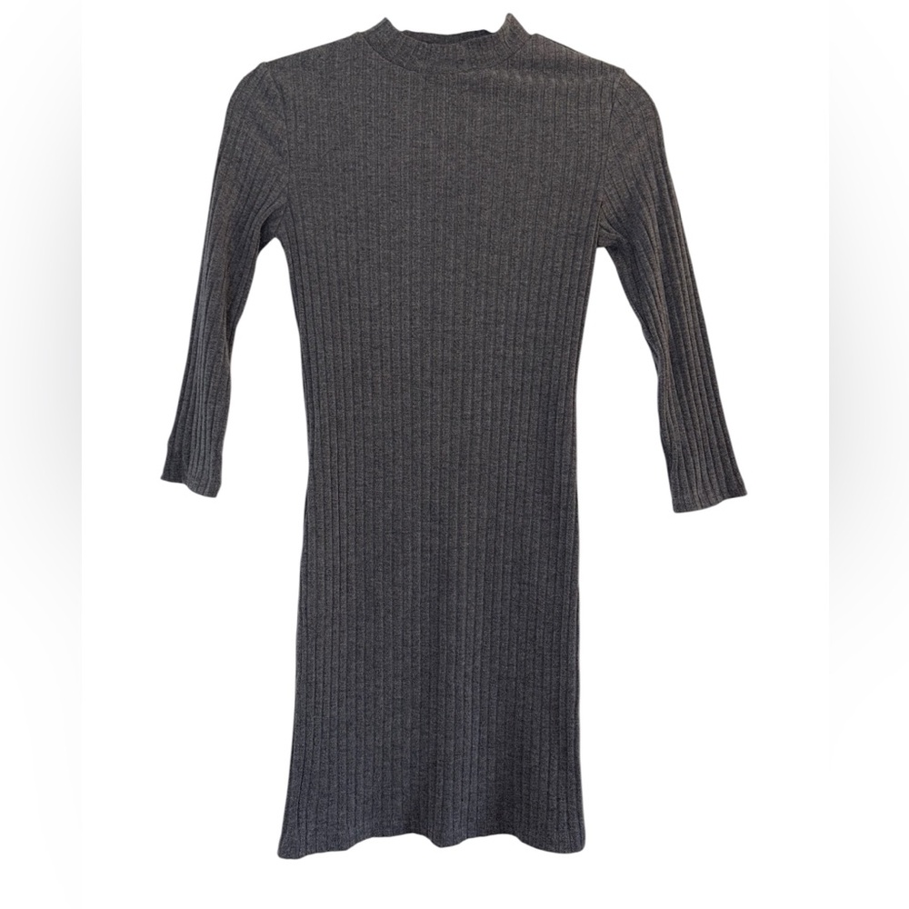 Forever 21 Gray Knit Sweater